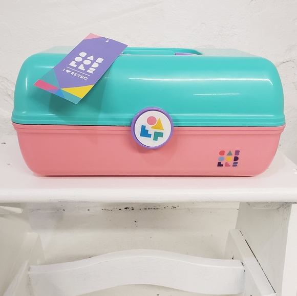 Caboodles Other - NWT Retro Caboodles Case | Full Size